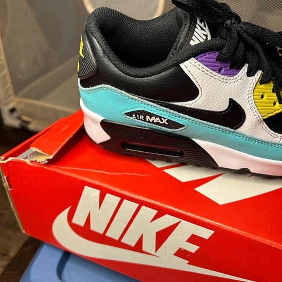 Nike Air Max 90 size 5.5Y Women’s - Picture 10 of 16